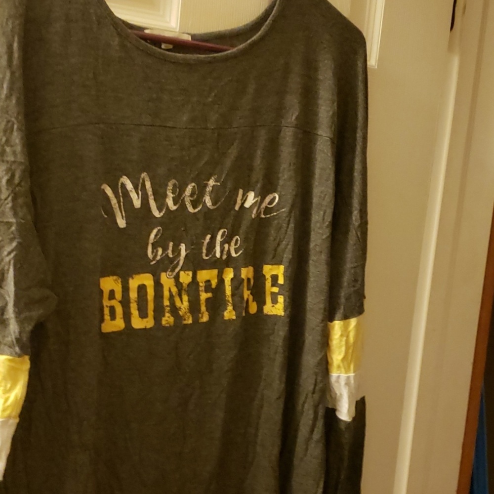 Long sleeve baseball tee
